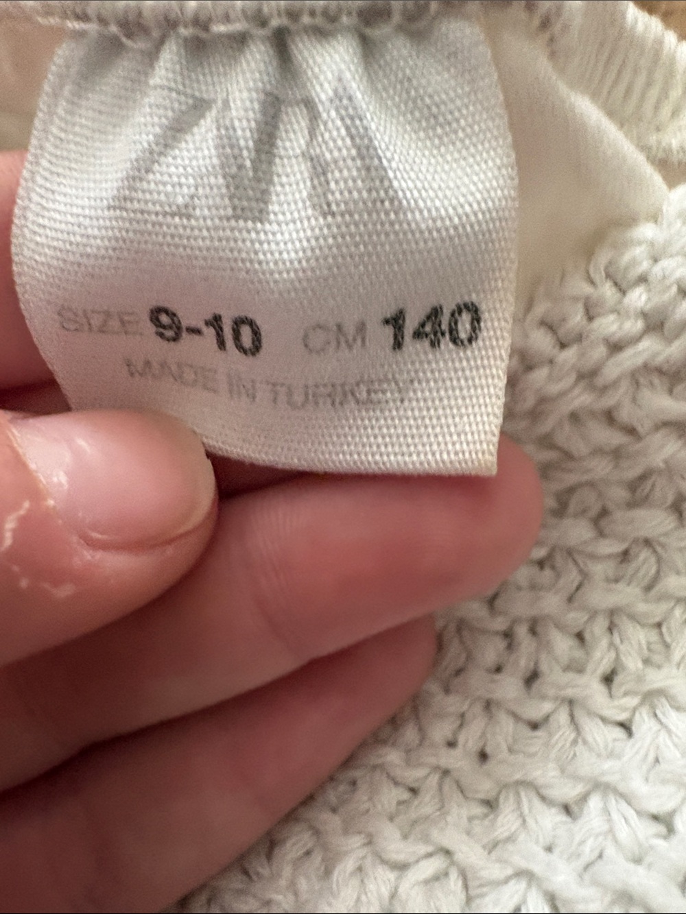 Zara White Eyelet Knit Camisole Top with Spaghetti Straps for Kids. - Picture 2 of 5
